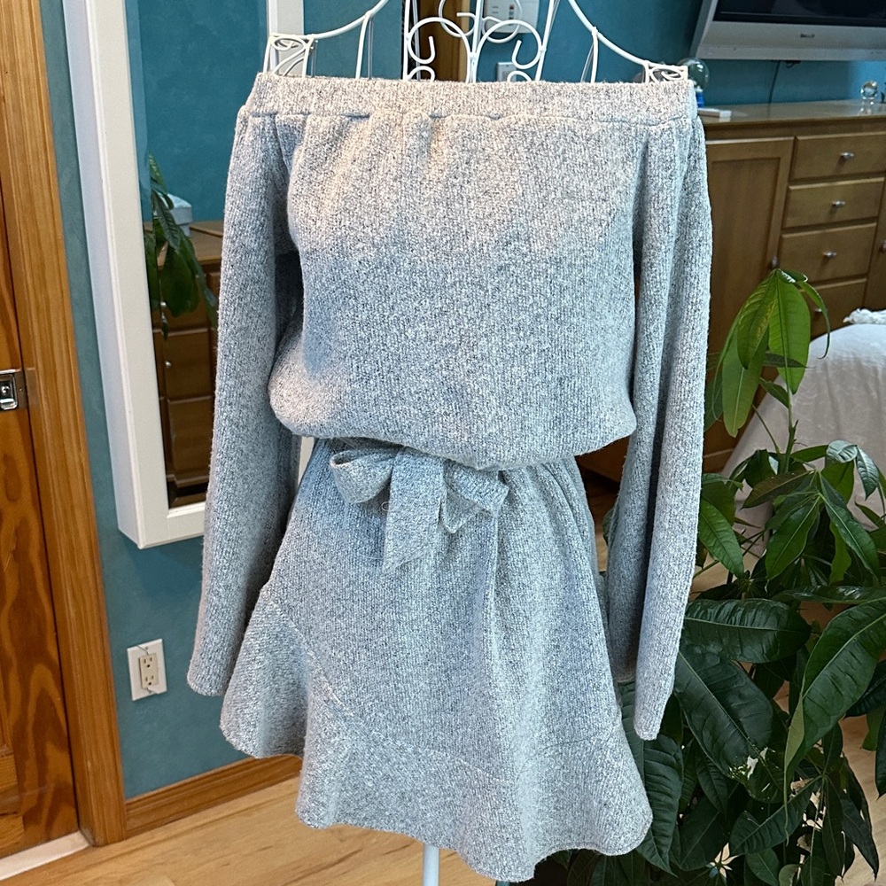 Sabo Skirt Gray Long Sleeve Dress